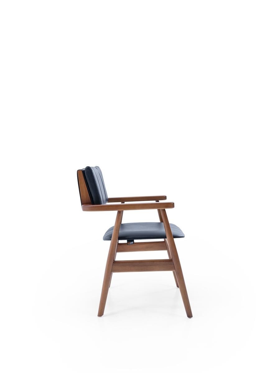 product-media-img